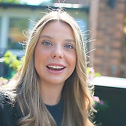 Freja läser Förskollärarprogrammet