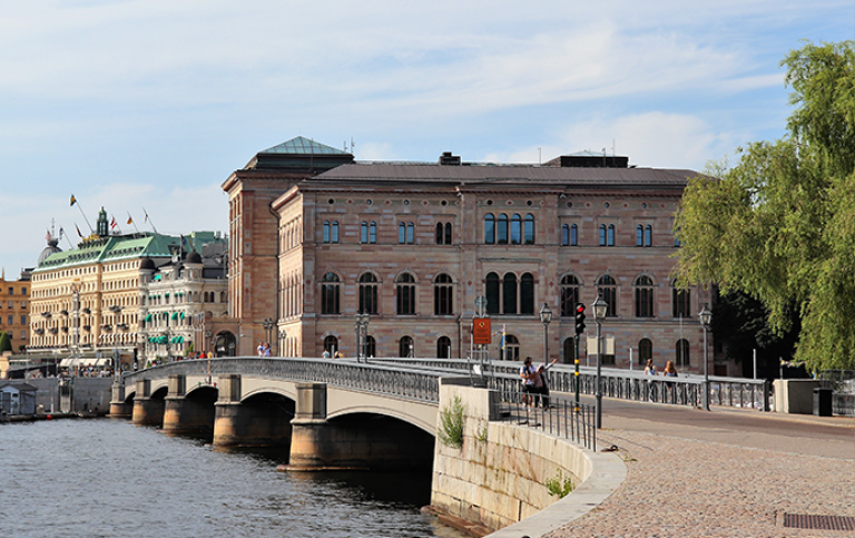 Nationalmuseum i Stockholm ligger precis vid vattnet