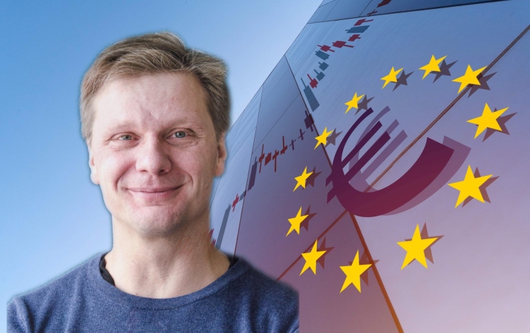 Björn Lundqvist med EU:s logga i bakgrunden 