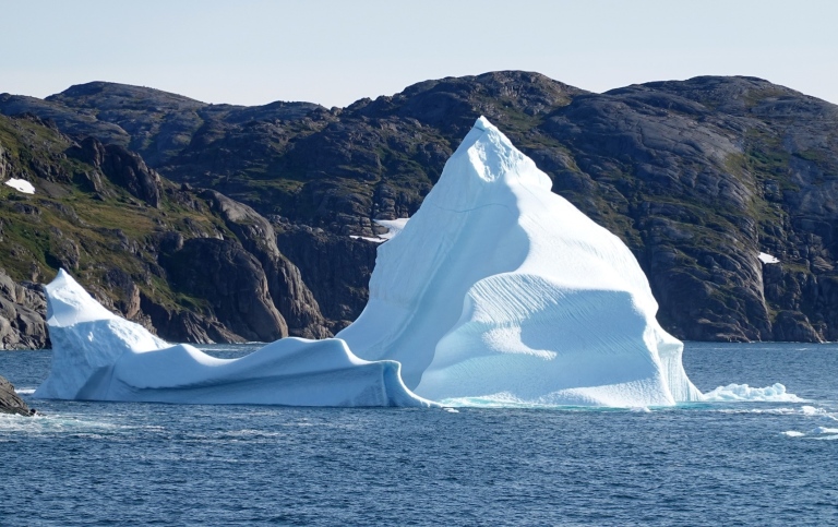 Iceberg at Prince Christian Sound, Greenland. Photo: Uploaded to pixabay by Aline Dassel