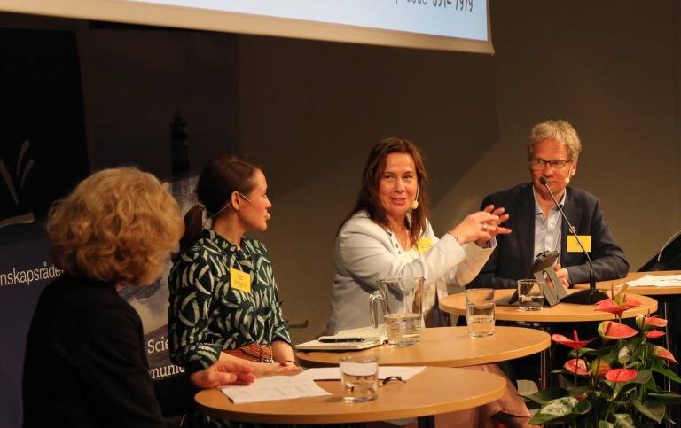 Marie-Louise Hänel Sandström speaking during panel discussion. Open Science conference 2023