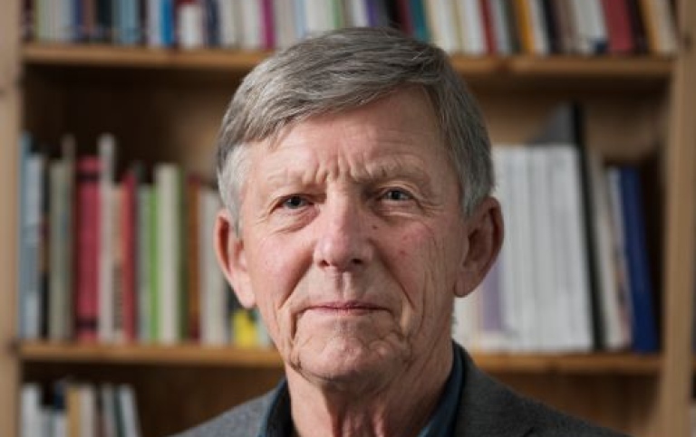 Professor Emeritus Henrik Tham.