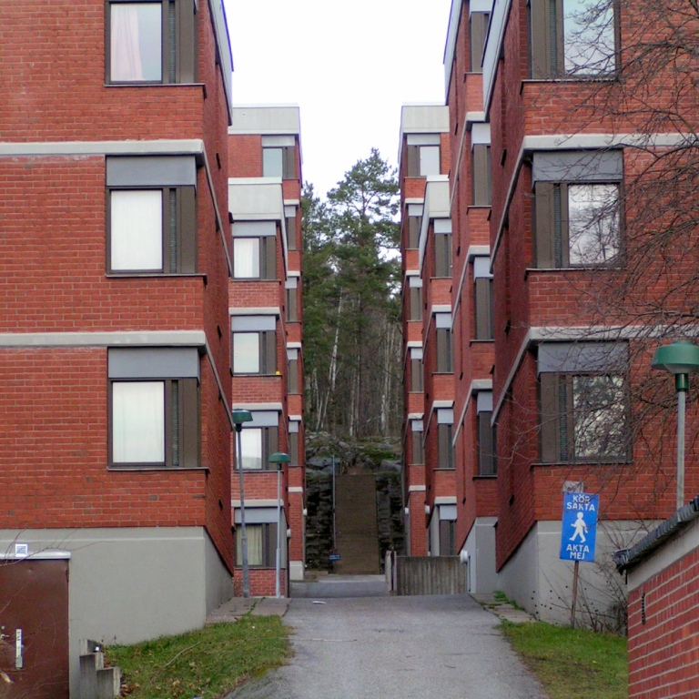 Picture of the student housing "Lappis", red brick houses at Lappkärrsberget.