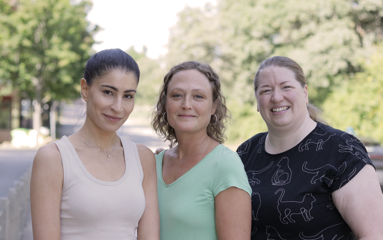 Zeynep Ünsal, Ebba Theorell och Mara Haslam.