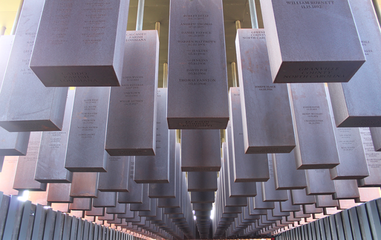 The National Memorial for Peace and Justice i Montgomery, Alabama. Foto: Tanja Schult The National Memorial for Peace and Justice i Montgomery, Alabama